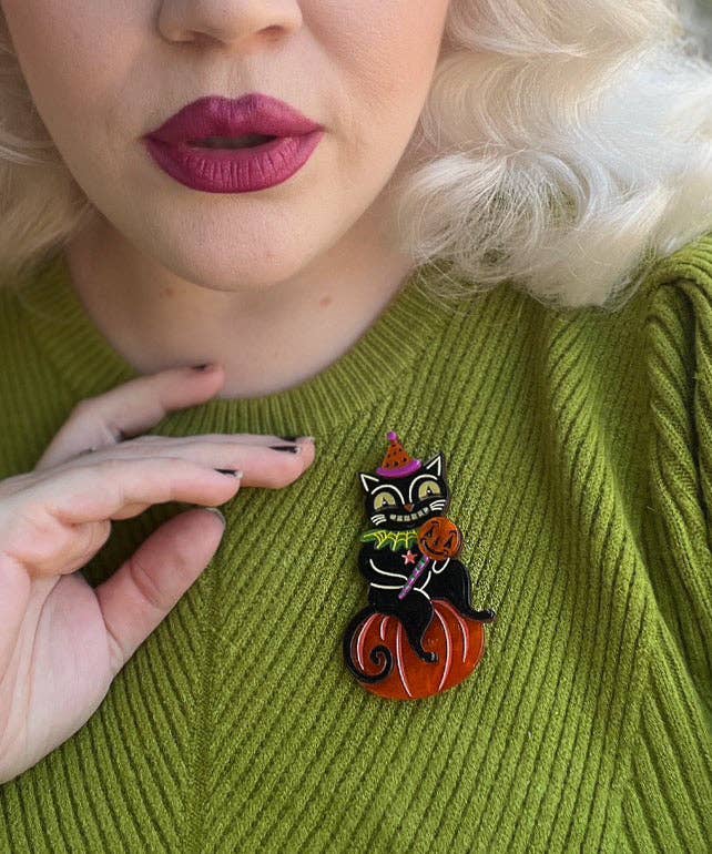 Lolligagger #3 Brooch