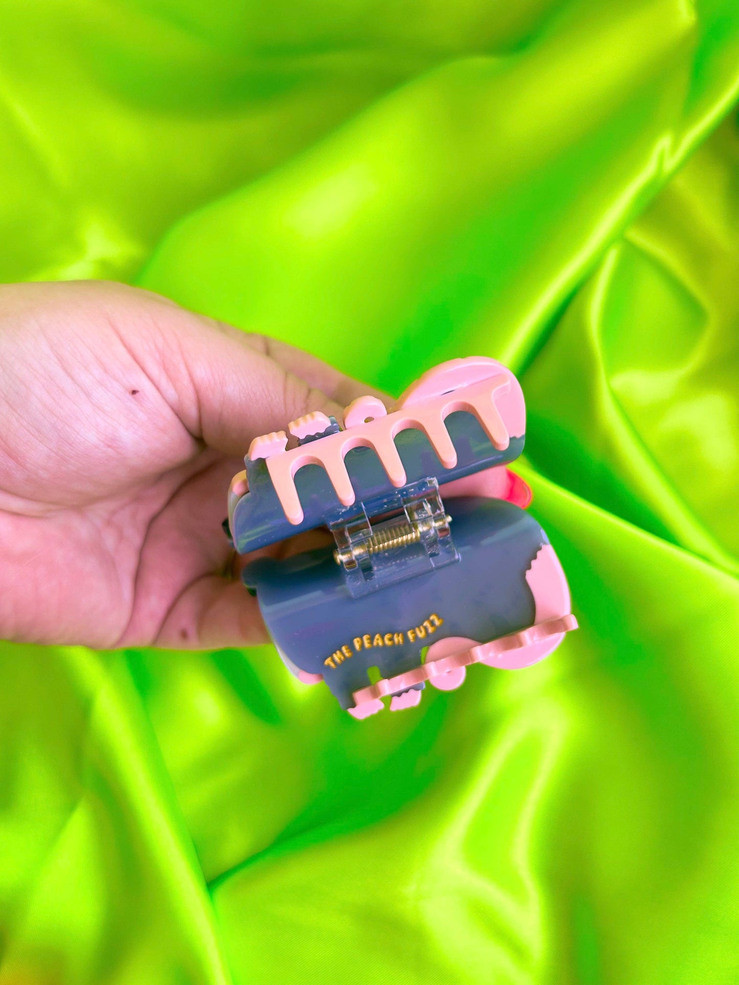 Small Opossum Hair Claw