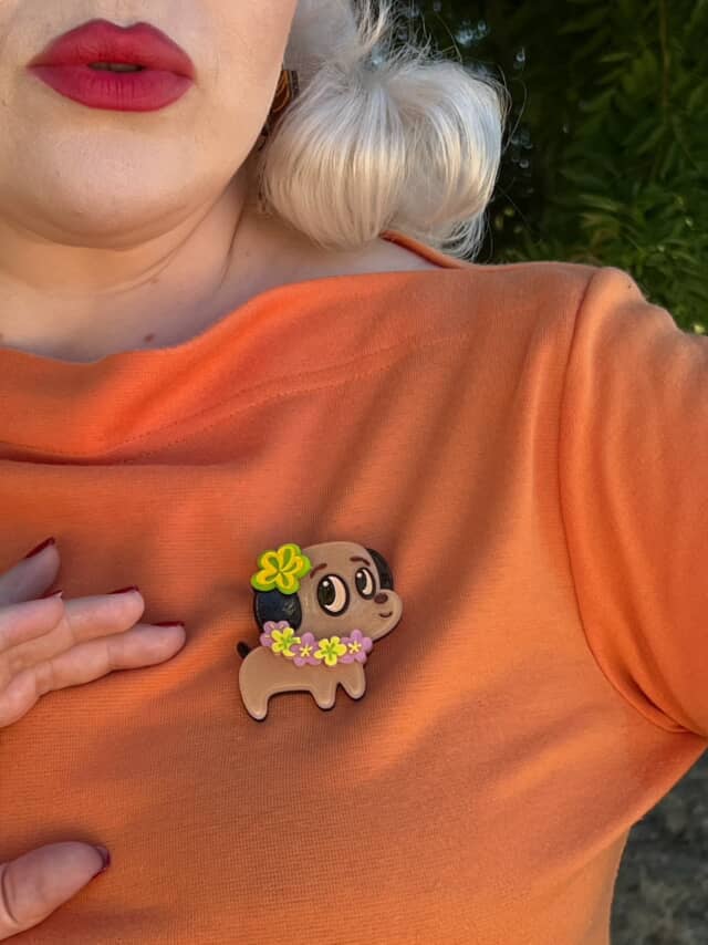 Polynesian Pup Mini Brooch